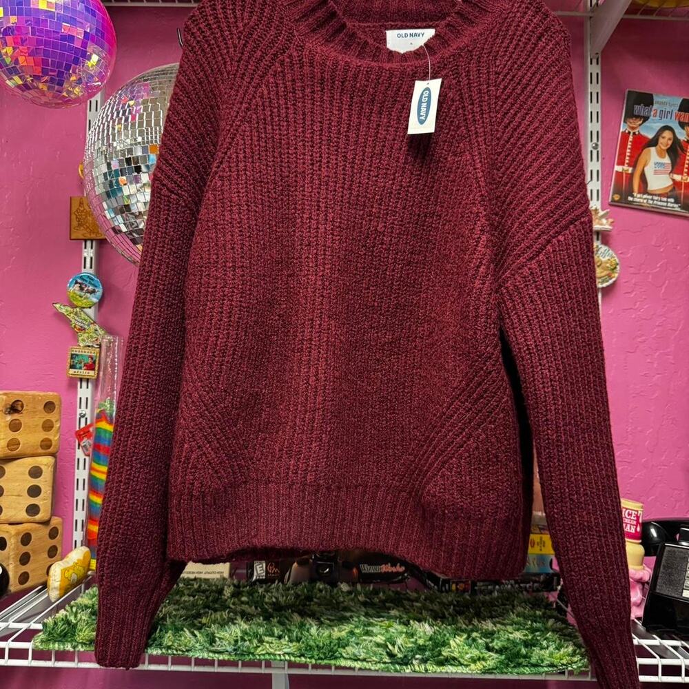 maroon knit sweater